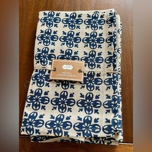 Set of 4 Flower Bungalow Cotton Napkins